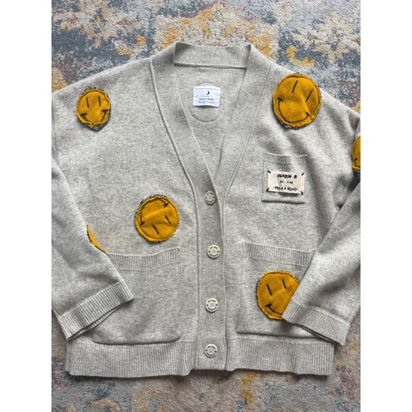 Pola & Romo Smiley Patch Cardigan - Picture 2 of 9